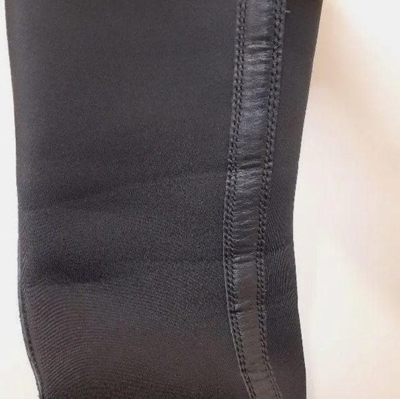 Dr. Martens Aggy Tall size 6 - Picture 3 of 10